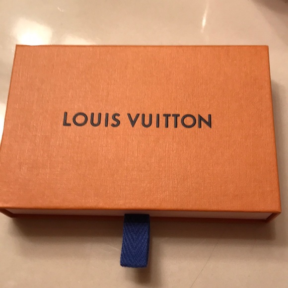 💯💯Authentic Louis Vuitton Cuff - Picture 3 of 5